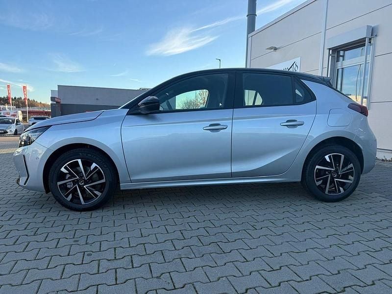 Neu Opel Corsa 101 PS (74 kW) 2025 Grau Limousine