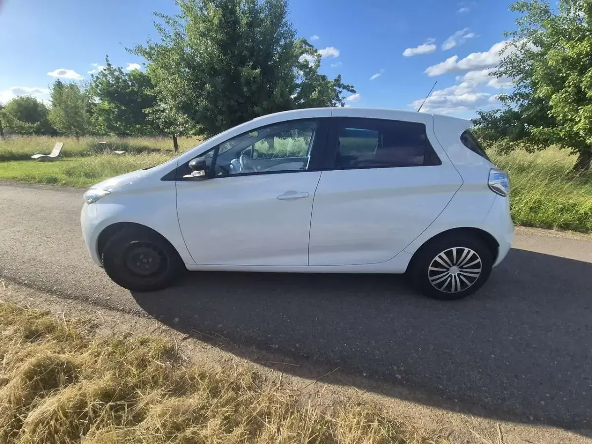 Gebraucht Renault Zoe Zen 64 kW (88 PS) 2015 Kleinwagen