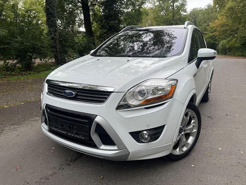 Weiß Gebraucht 2011 Ford Kuga Individual SUV | 9.490 € (Etwas zu teuer) - Bild 1/4