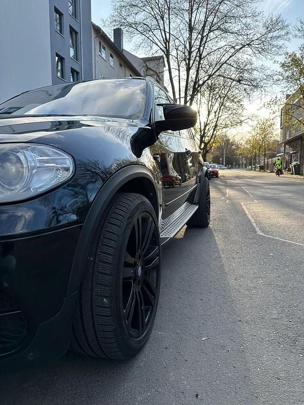 Gebraucht BMW X5 330 PS (242 kW) 2011 Schwarz SUV