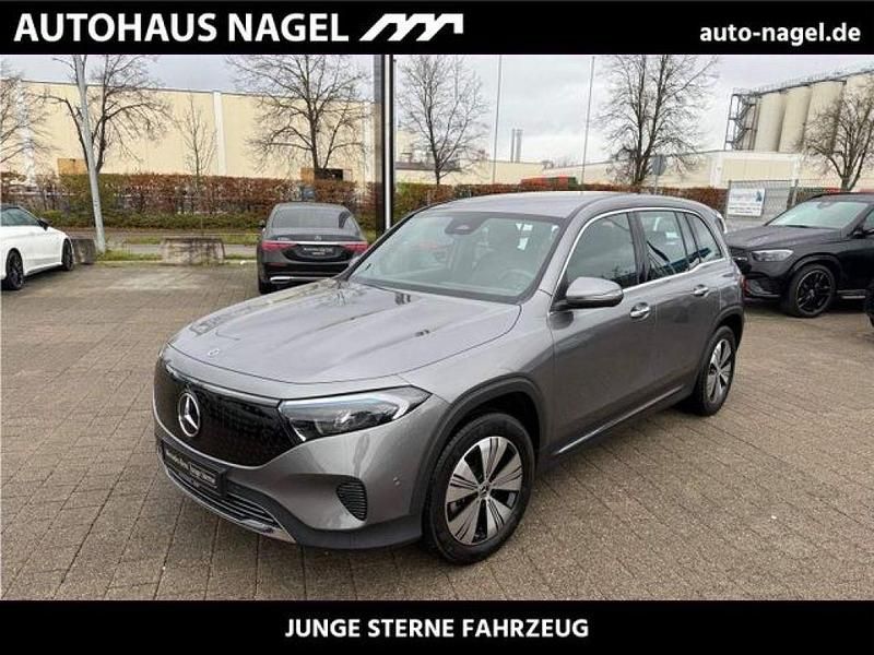 Lack mountaingrau (metallic) Gebraucht 2024 Mercedes EQB300 SUV | 33.232 € (Guter Preis) - Bild 1/4