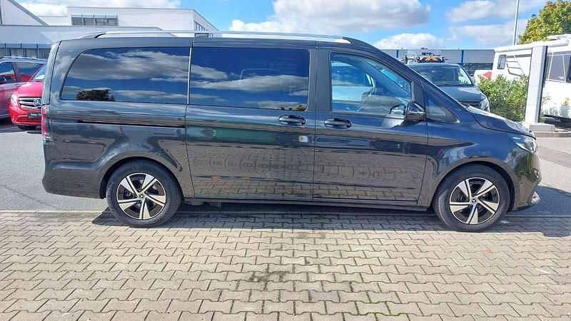 Gebraucht Mercedes V300 Style 237 PS (174 kW) 2025 Graphitgrau metallic Van / Kleinbus