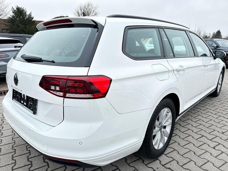 Gebraucht VW Passat Conceptline 122 PS (89 kW) 2021 Weiß Limousine