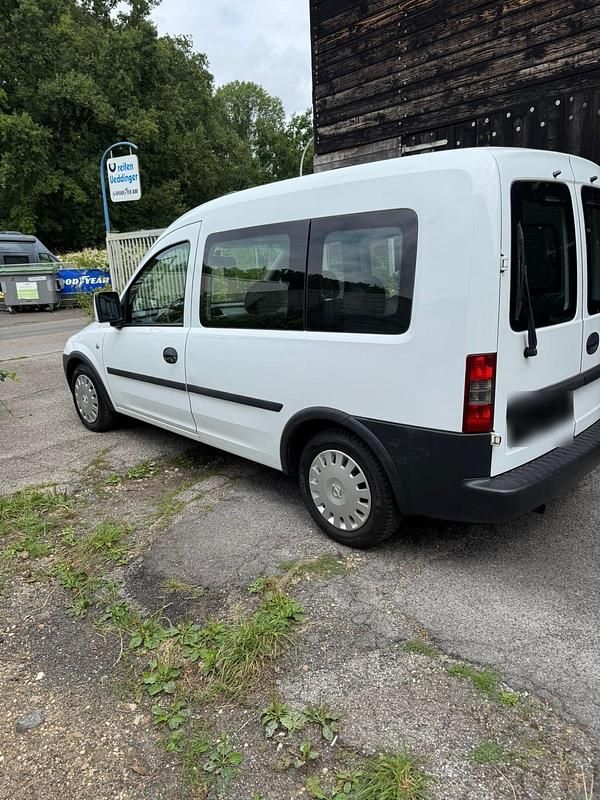 Second-hand Opel Combo 90 CP (66 kW) 2008 Alb Monovolum