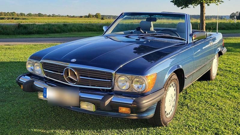 Blau Gebraucht 1986 Mercedes 560 Cabrio | 38.500 € - Bild 1/4