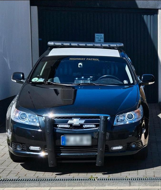 Schwarz Gebraucht 2009 Chevrolet Epica Limousine | 9.999 € - Bild 1/4