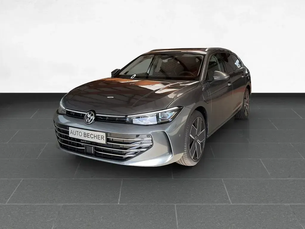 Gebraucht VW Passat Elegance 272 PS (200 kW) 2026 Grau Kombi