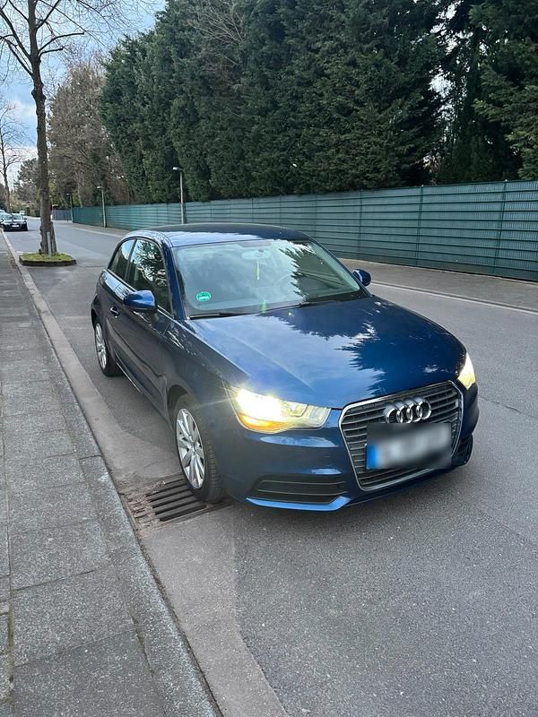 Gebraucht Audi A1 105 PS (77 kW) 2011 Blau Kleinwagen