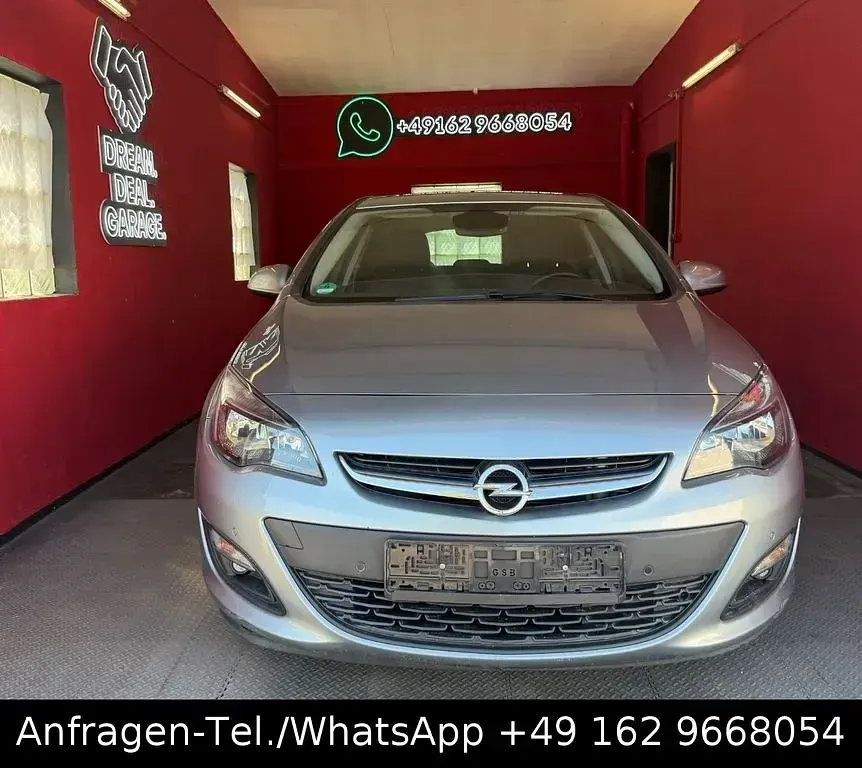 Gebraucht Opel Astra 120 PS (88 kW) 2015 Limousine