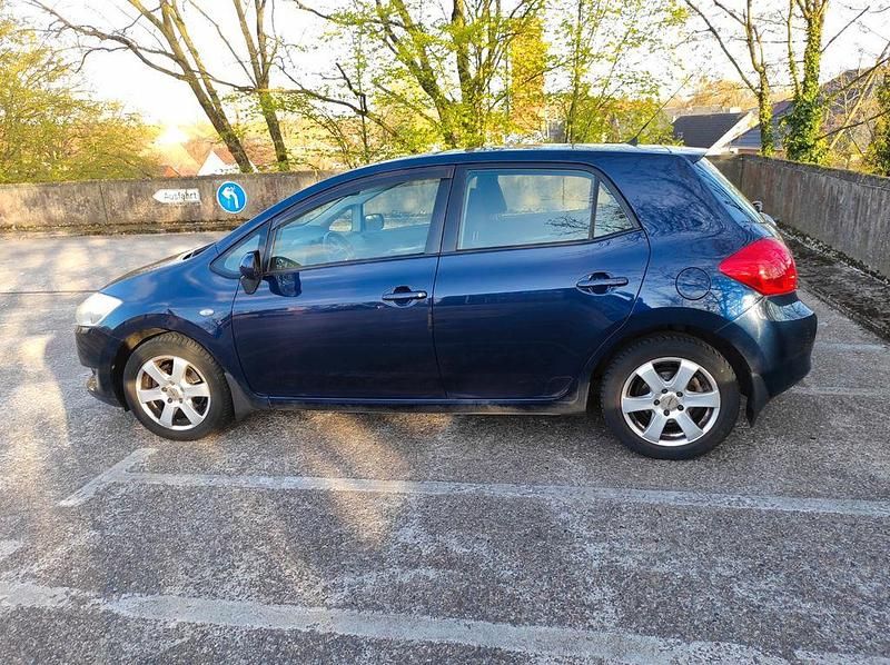 Gebraucht Toyota Auris Sol 124 PS (91 kW) 2007 Blau Kleinwagen