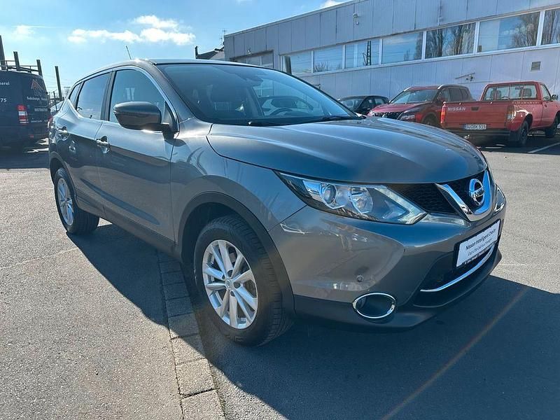 Gebraucht Nissan Qashqai Acenta 163 PS (119 kW) 2017 Grau SUV