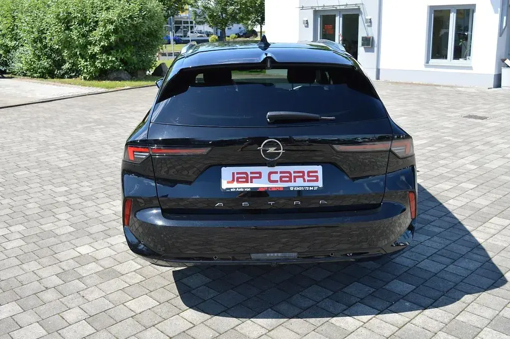 Gebraucht Opel Astra Elegance 131 PS (96 kW) 2023 Schwarz Kleinwagen
