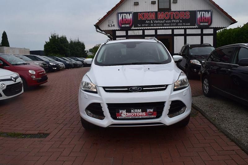 Weiß Gebraucht 2016 Ford Kuga SUV | 11.490 € (Superpreis) - Bild 1/4