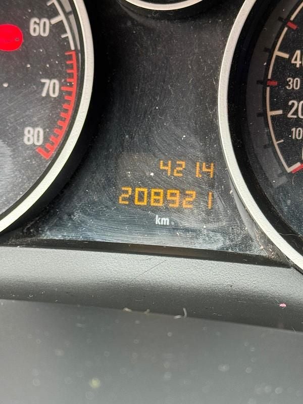 Gebraucht Opel Astra GTC 105 PS (77 kW) 2005 Andere farben Coupé