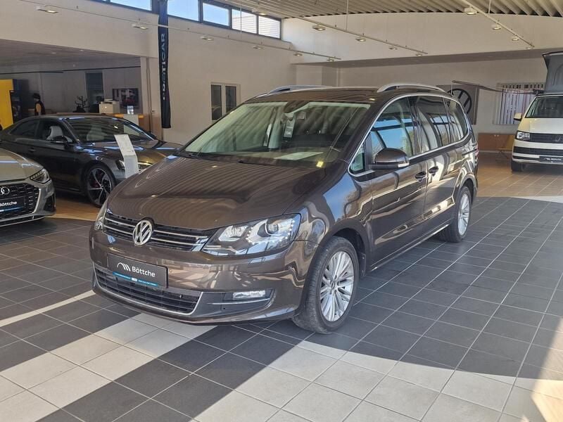 Gebraucht VW Sharan Highline 140 PS (102 kW) 2015 Braun Van / Kleinbus