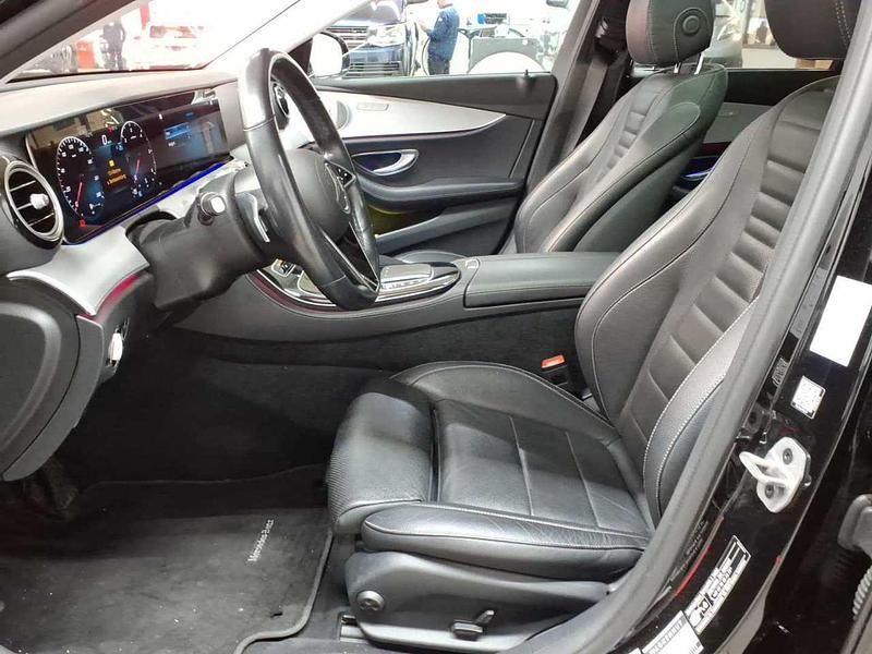 Gebraucht Mercedes E400 Avantgarde 330 PS (242 kW) 2022 Schwarz Kombi