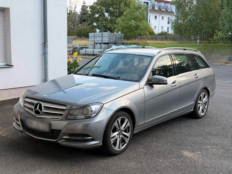 Grau Gebraucht 2013 Mercedes C220 Avantgarde Kombi | 6.000 € (Teuer) - Bild 1/4