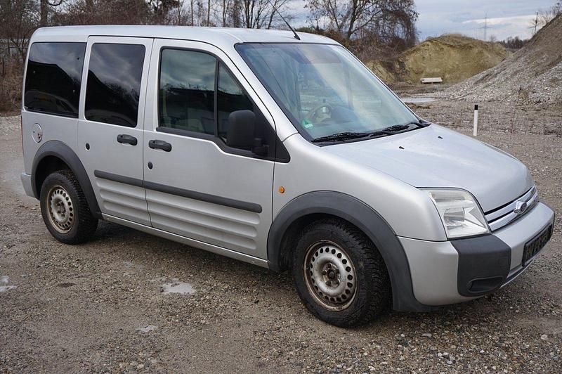 Gebraucht Ford Tourneo 90 PS (66 kW) 2006 Silber Kombi