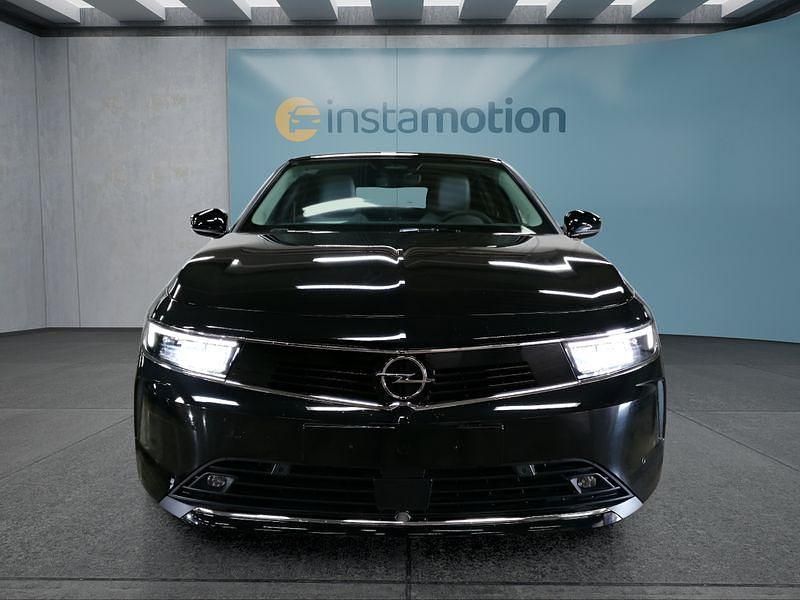 Gebraucht Opel Astra 131 PS (96 kW) 2023 Schwarz Limousine