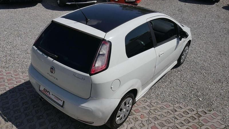 Gebraucht Fiat Punto Pop 69 PS (50 kW) 2013 Weiß Kleinwagen