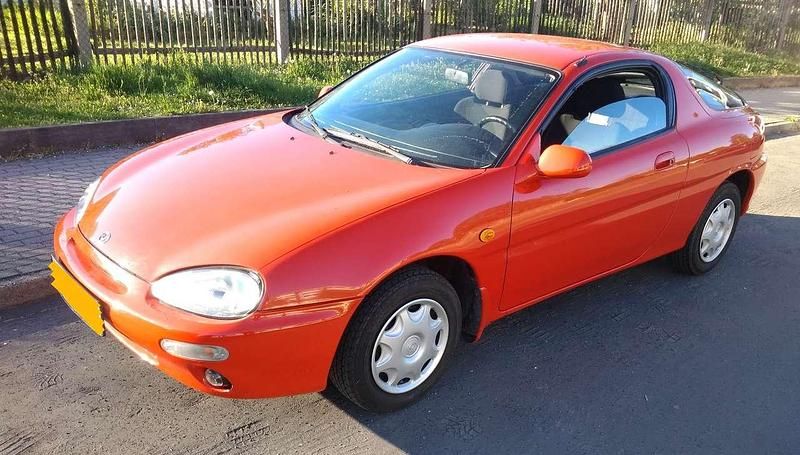 Rot Gebraucht 1997 Mazda MX3 Kleinwagen | 6.300 € - Bild 1/4