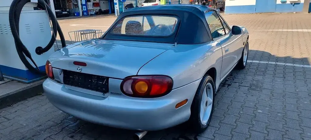 Gebraucht Mazda MX5 110 PS (80 kW) 2000 Grau Cabrio
