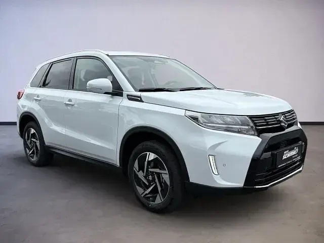 Gebraucht Suzuki Vitara Comfort+ 110 PS (80 kW) 2026 Superior white SUV