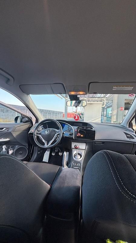 Gebraucht Honda Civic 140 PS (102 kW) 2007 Schwarz Limousine