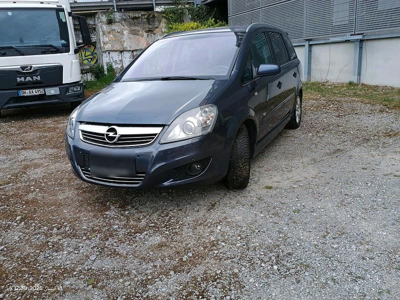 Blau Gebraucht 2008 Opel Zafira OPC Van / Kleinbus | 3.800 € (Teuer) - Bild 1/4