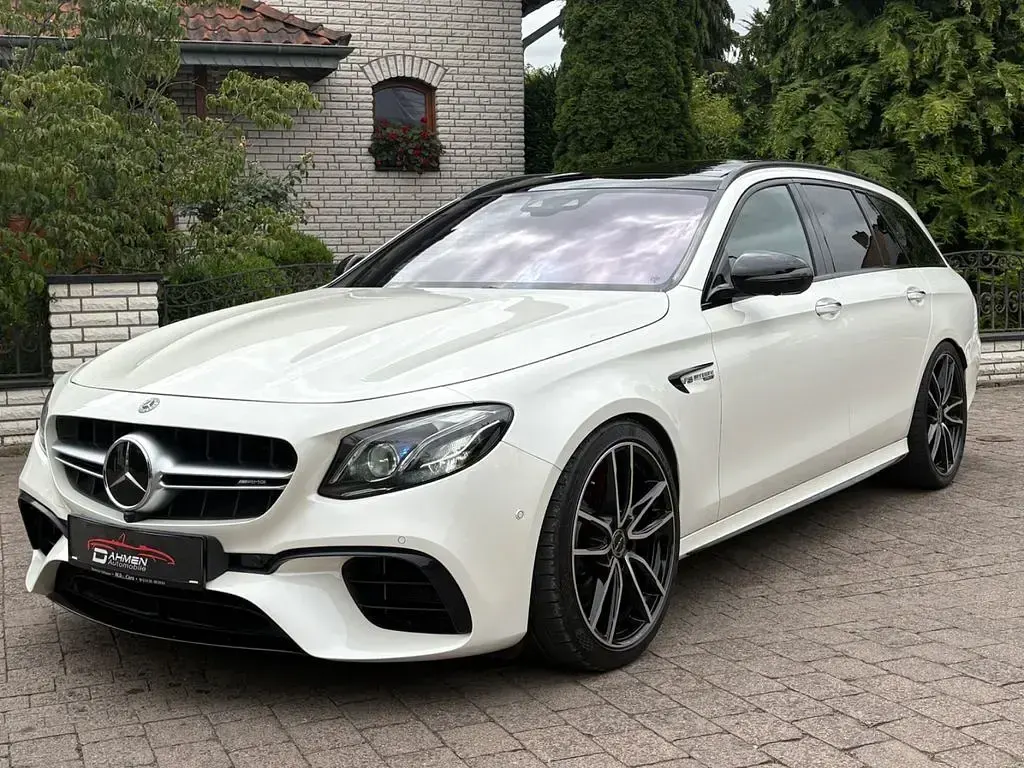 Gebraucht Mercedes E63S AMG AMG 612 PS (450 kW) 2019 Weiß Limousine