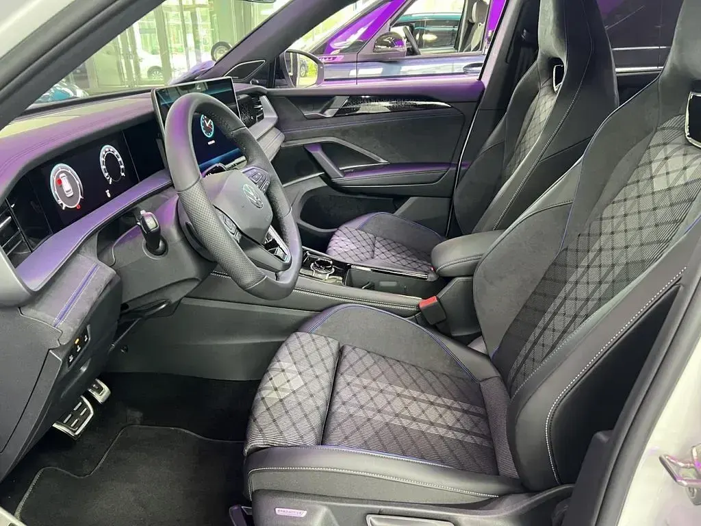 Neu VW Tayron R-line 150 PS (110 kW) 2026 Weiß SUV