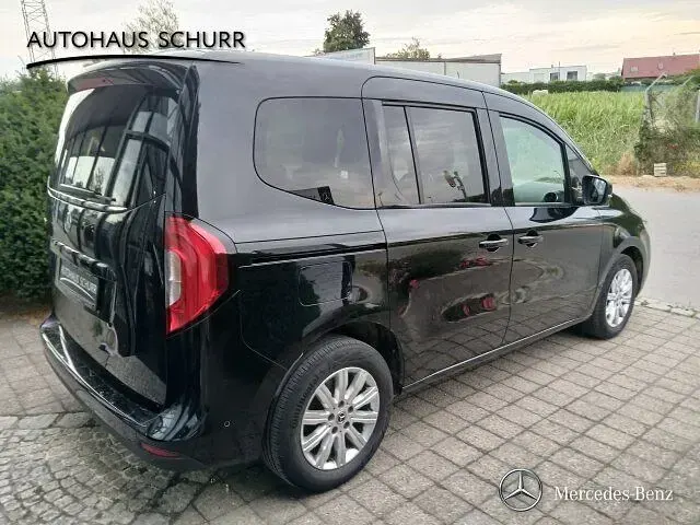 Gebraucht Mercedes T180 Progressive 131 PS (96 kW) 2022 Schwarz Van / Kleinbus