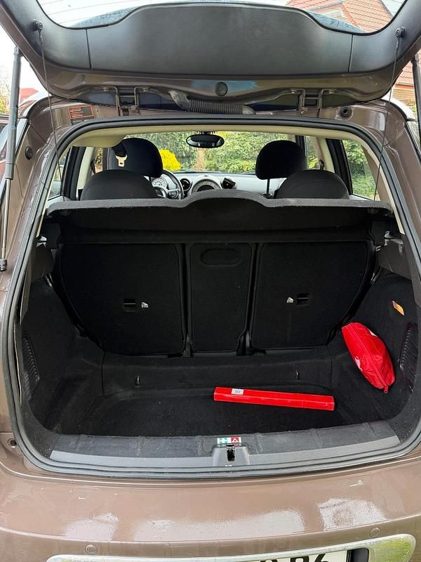 Usata Mini Cooper 122 CV (89 kW) 2012 Marrone Utilitaria