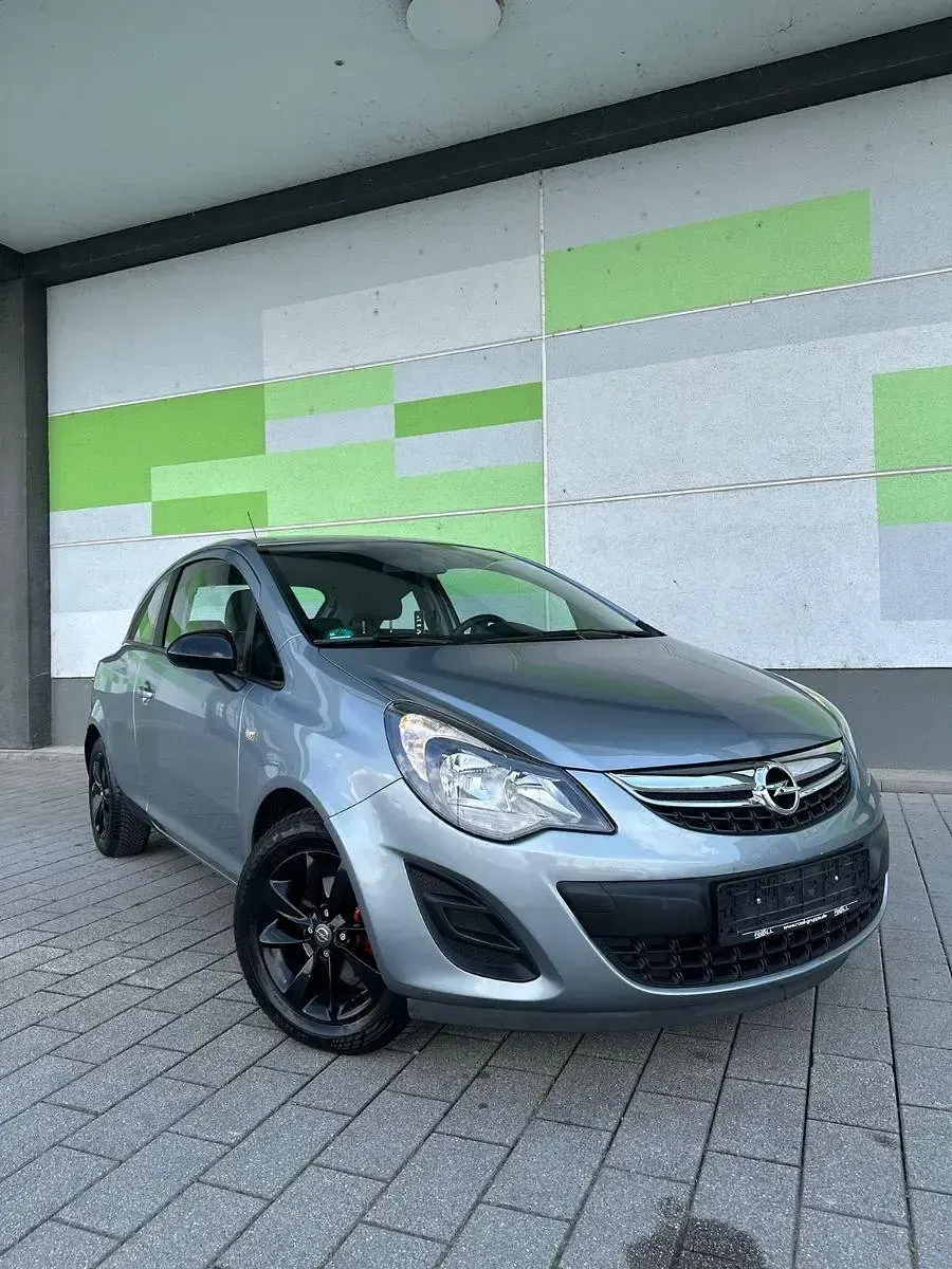 Gebraucht Opel Corsa Edition 69 PS (50 kW) 2014 Grau Kleinwagen