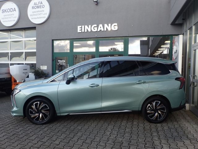 Neu DFSK Forthing 4 177 PS (130 kW) 2025 Grün Van / Kleinbus