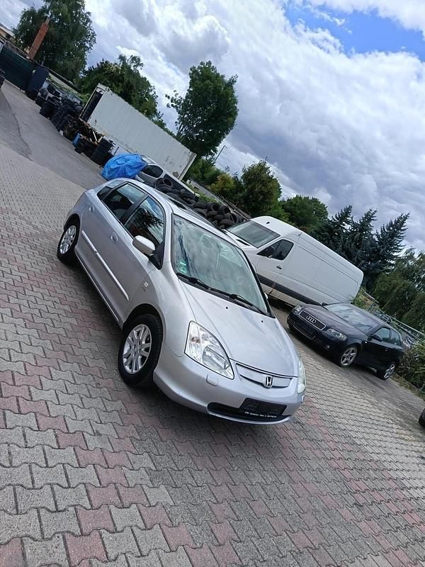 Silber Gebraucht 2002 Honda Civic Limousine | 2.200 € (Fairer Preis) - Bild 1/4