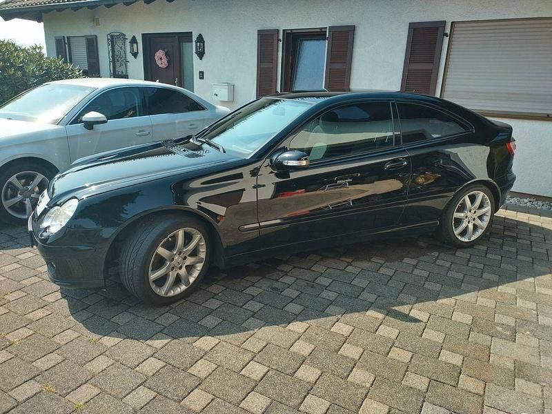 Schwarz Gebraucht 2006 Mercedes C180 Coupé | 3.500 € (Fairer Preis) - Bild 1/4