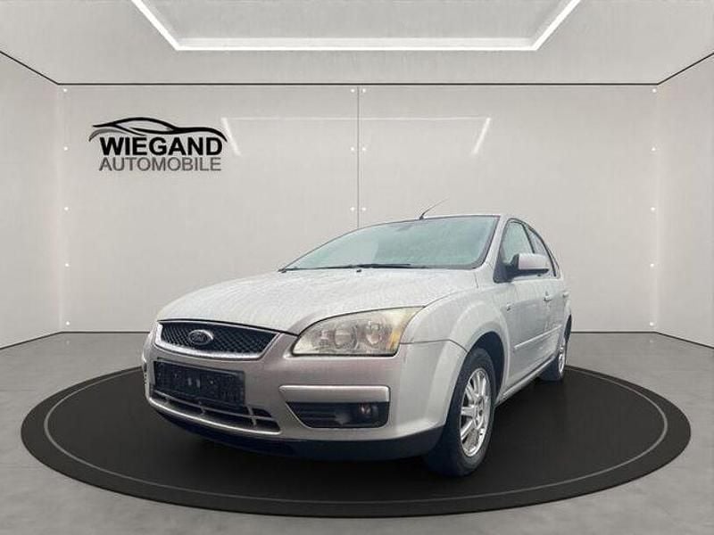 Silber Gebraucht 2007 Ford Focus Ghia Limousine | 1.800 € (Superpreis) - Bild 1/4