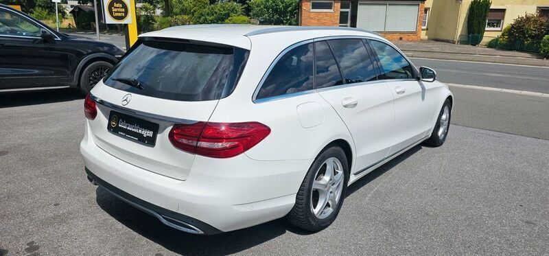 Gebraucht Mercedes C200 136 PS (100 kW) 2017 Weiß Limousine