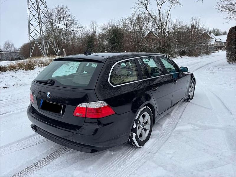 Gebraucht BMW 525 Lifestyle 197 PS (144 kW) 2008 Kombi