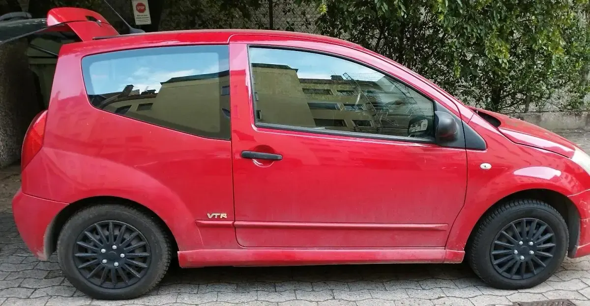 Gebraucht Citroën C2 VTR Sport 73 PS (53 kW) 2006 Rot Kleinwagen