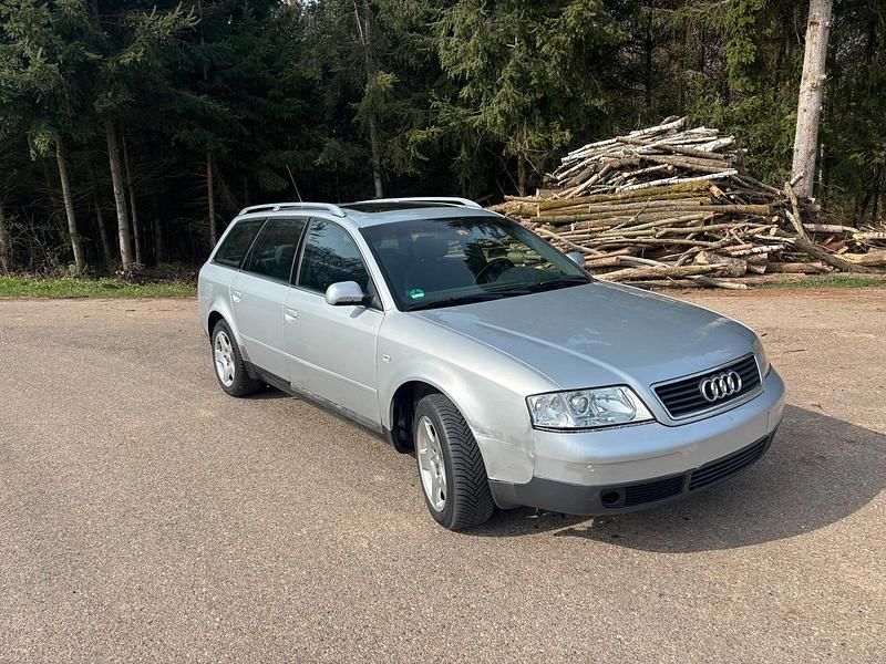 Usado Audi A6 150 HP (110 kW) 2001 Prateado Carrinha