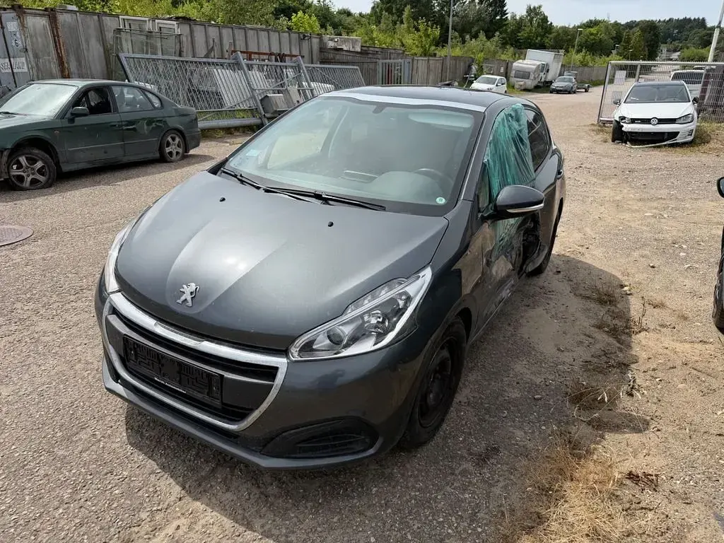 Gebraucht Peugeot 208 Active 99 PS (72 kW) 2016 Grau Kleinwagen