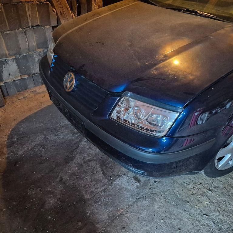 Second-hand VW Bora Basis 101 CP (74 kW) 2000 Albastru Berlinǎ