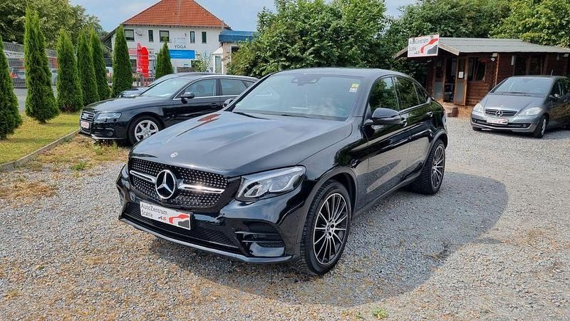 Schwarz Gebraucht 2018 Mercedes GLC250 Coupé | 32.790 € (Fairer Preis) - Bild 1/4