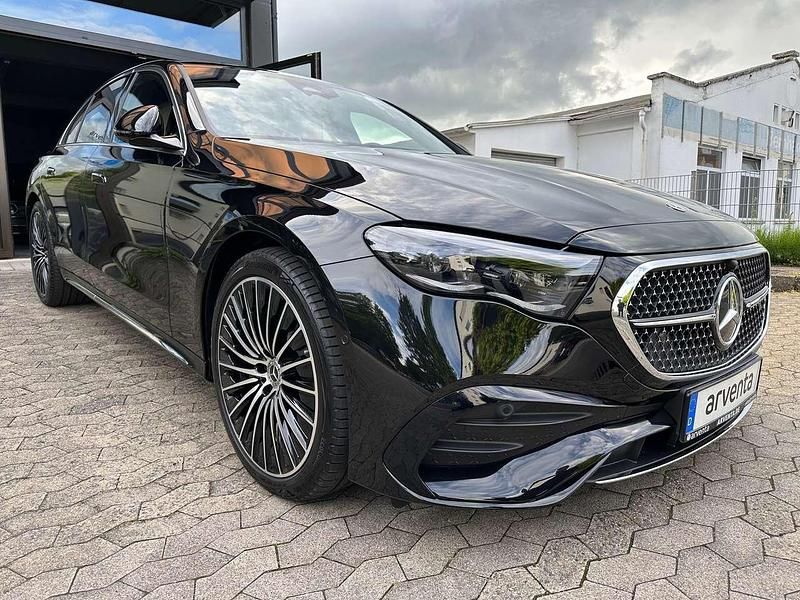 Neu Mercedes E450 387 PS (284 kW) 2025 Obsidian schwarz metallic Limousine