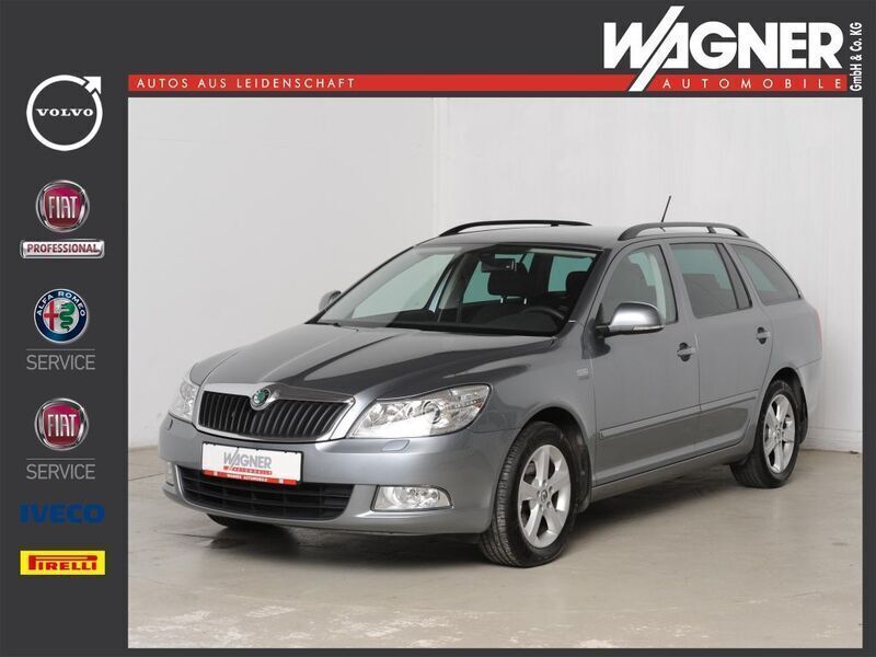 Grau Gebraucht 2012 Skoda Octavia Family Kombi | 10.850 € (Etwas zu teuer) - Bild 1/4