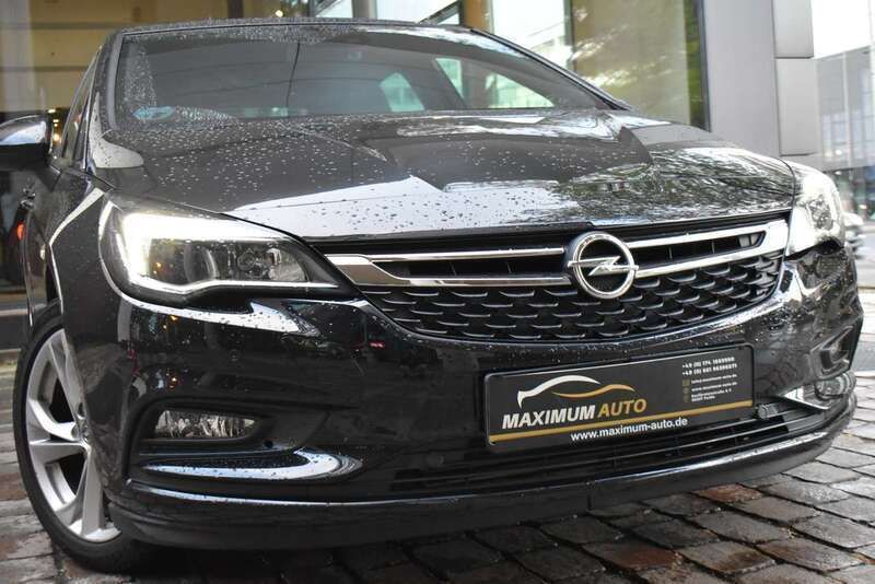 Onyx schwarz Gebraucht 2018 Opel Astra Dynamic Kleinwagen | 12.800 € (Fairer Preis) - Bild 1/4