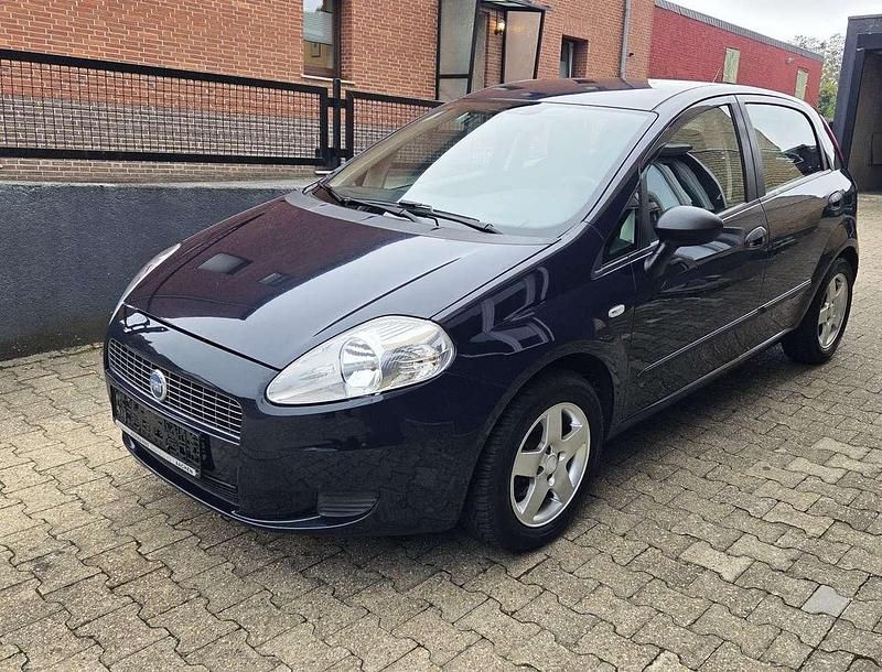 Blau Gebraucht 2006 Fiat Grande Punto Dynamic Kleinwagen | 1.555 € (Fairer Preis) - Bild 1/4