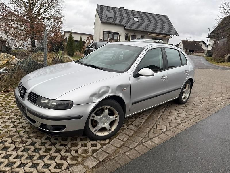 Gebraucht Seat Leon Sport 125 PS (91 kW) 2004 Silber Kleinwagen